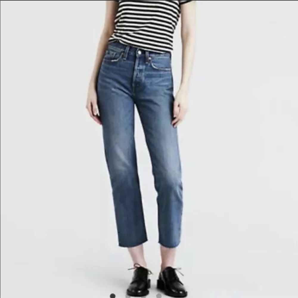 Levi’s premium wedgie straight fit jeans size 30